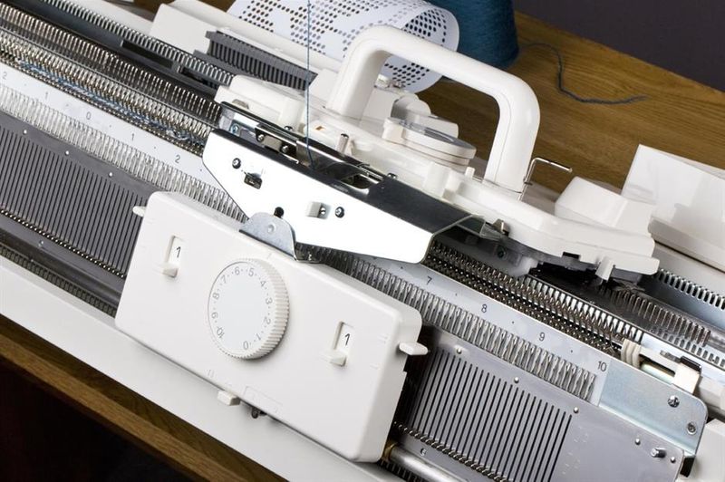 SK 280 hullkort finstrikkemaskin + ribbapparat SRP60N pakkepris